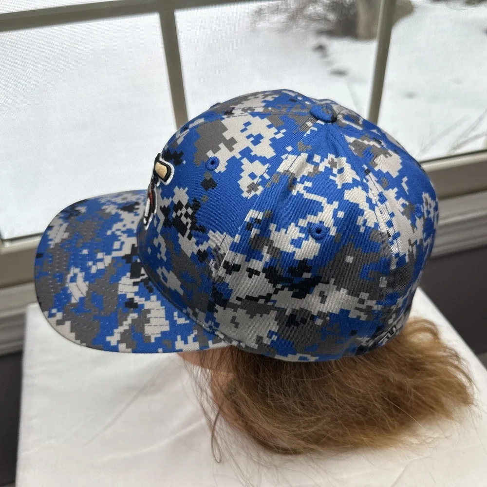 Baltimore Orioles Digital Camouflage Hat‎ With Swinging Mascot L/XL FITTED